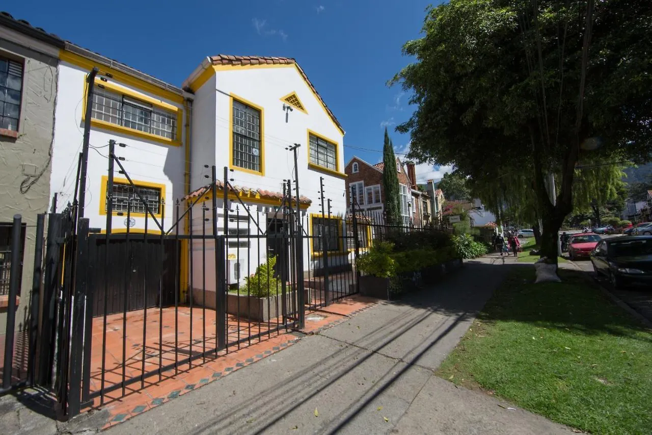 Closer Hostel Bogota Guest house